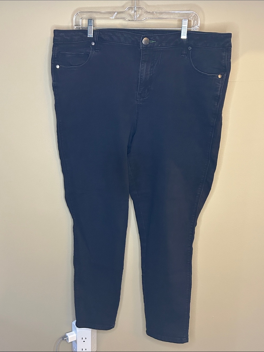 Women's Slim Fit Black Skinny Jeans